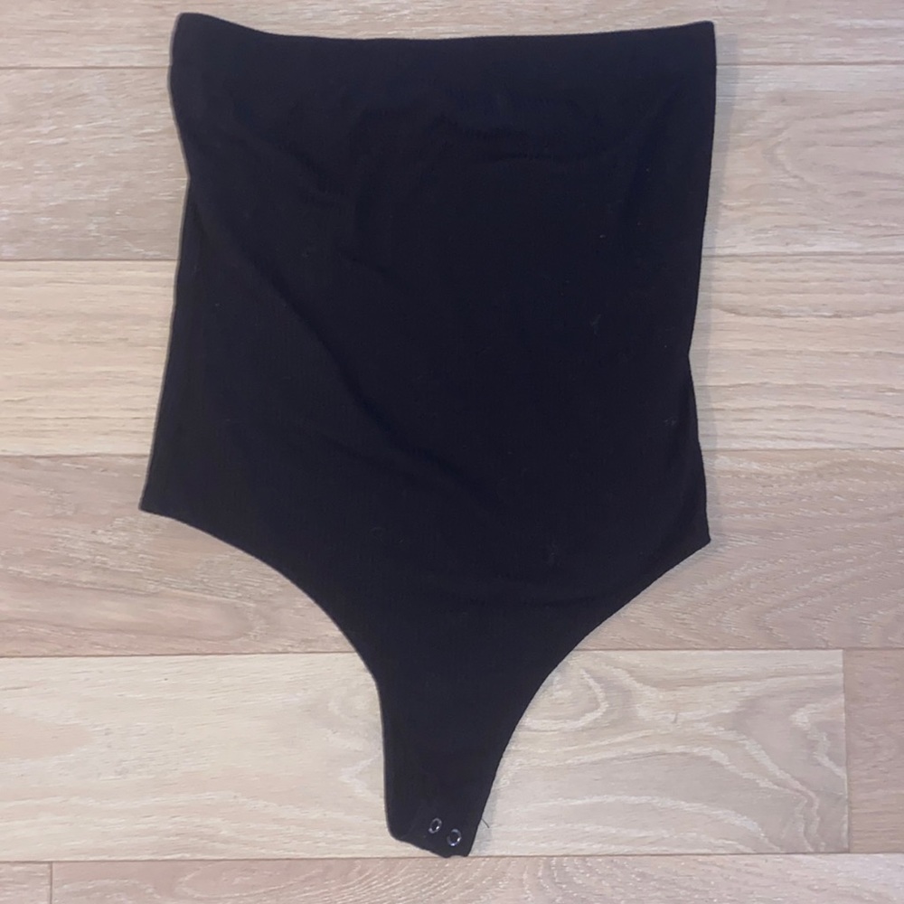 Black Strapless Large Thong Bodysuit with Snap Closure 🖤🖤